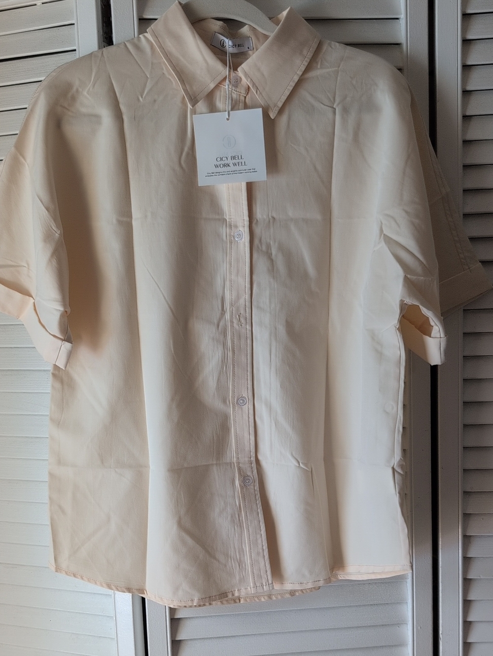 Cicy Bell Short-Sleeve Button-Down Shirt in Cream